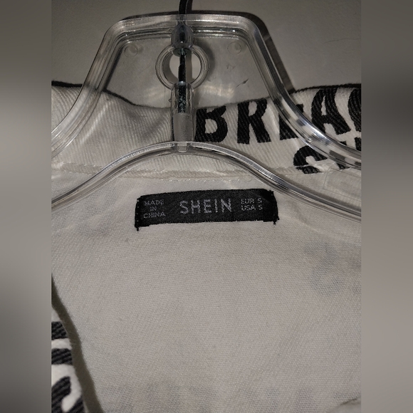 White Boxy "Break" Statement Jacket. Size S - Picture 3 of 7